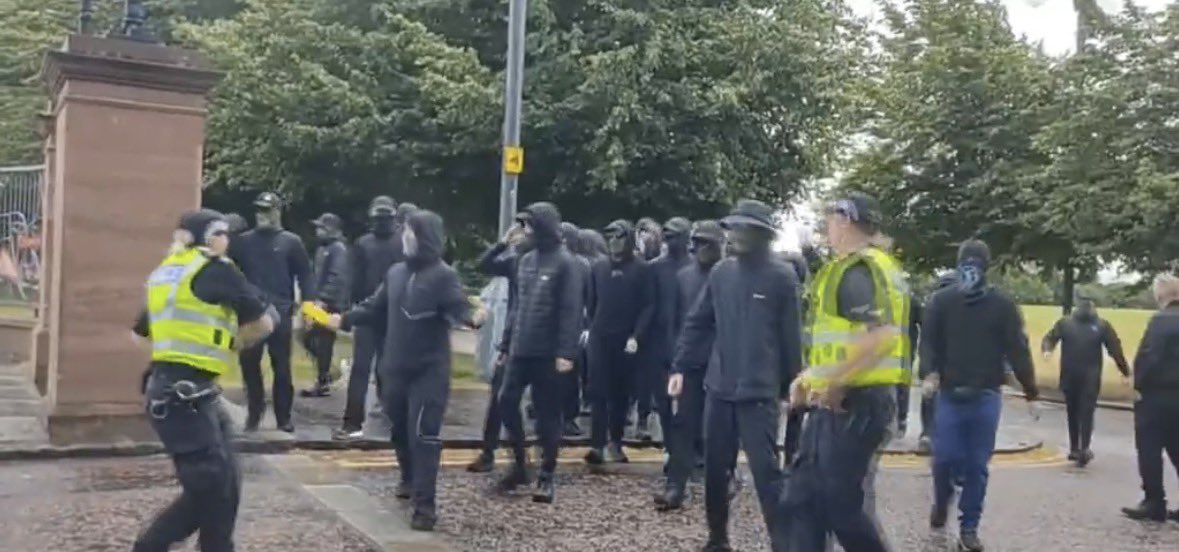 WeegieLife's tweet photo. @LennieJim So bawbags like you don’t dox us for having an opinion that doesn’t fall in line with your ideology.  

Why was The Green Brigade hiding their faces? 👇🏻 https://t.co/xl4mi7fVeD