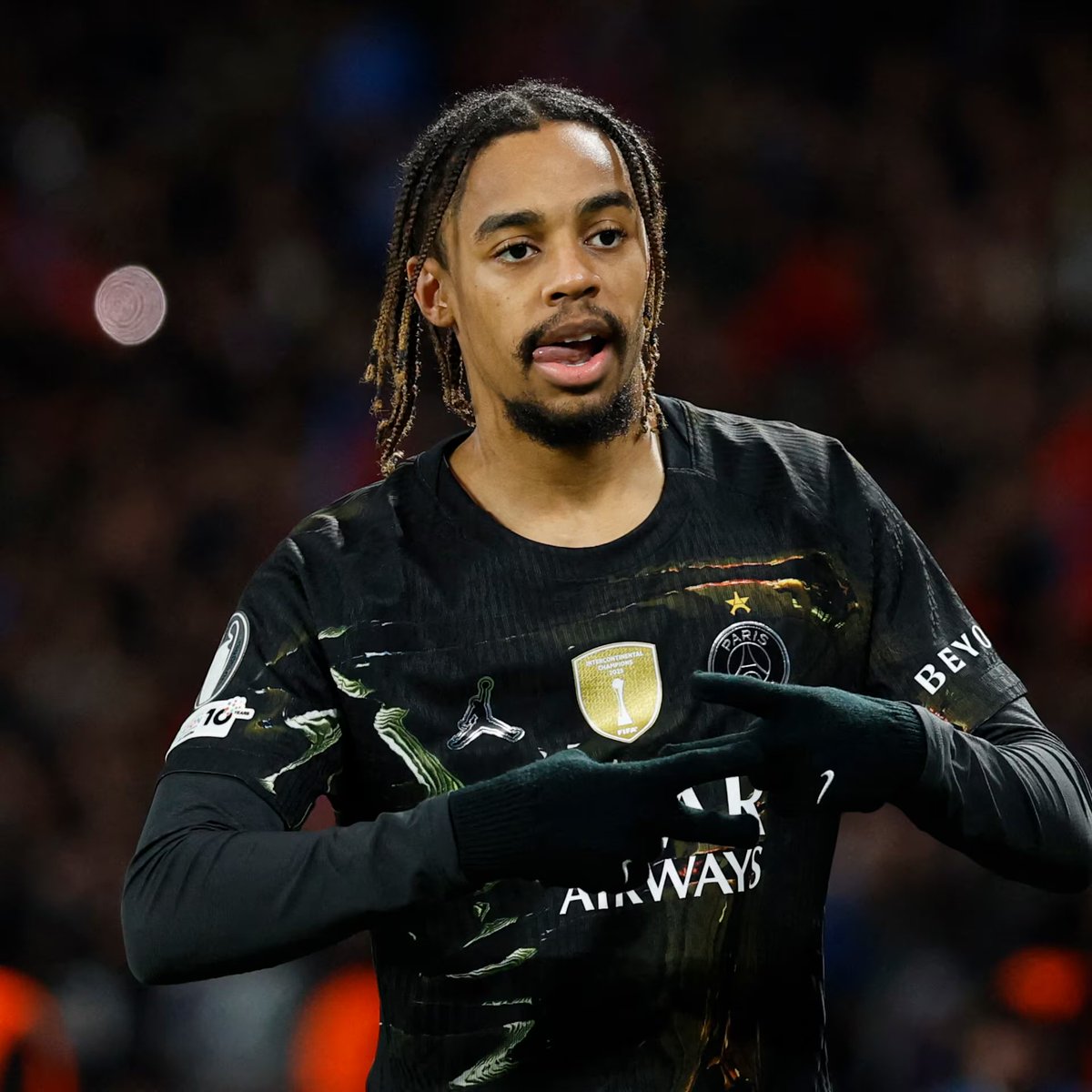 DataScoutHQ's tweet photo. There’s concern over Barcola’s finishing if he joins Liverpool… but I don’t think there should be. Here’s why 👇

Last season: 

⚽ 98th percentile NPG
📈 99th percentile npxG+xA
🔑 93rd percentile key passes
🚀 83rd percentile progressive carries

Barcola consistently gets into elite scoring positions and backs it up with outstanding numbers. 

#LFC 👇