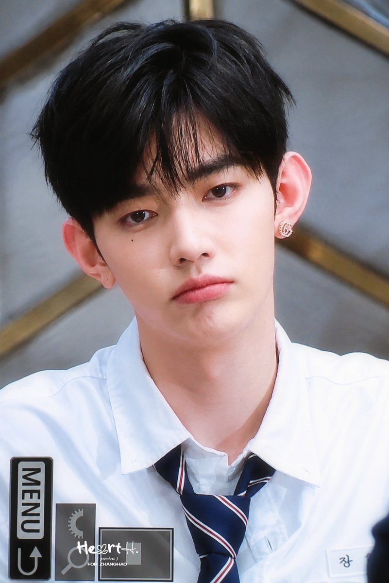 HeartH_zh's tweet photo. 260727 😿🤍

#장하오 #章昊 #ZHANGHAO #ジャンハオ #앤더블 #AND2BLE https://t.co/UfvaxVxTFP