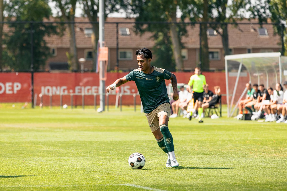 topossofficial's tweet photo. ๐ธ๐ธ
Een fototerugblik op de oefenwedstrijd tegen Almere City FC.
#ALMTOP https://t.co/uHem9157Q1