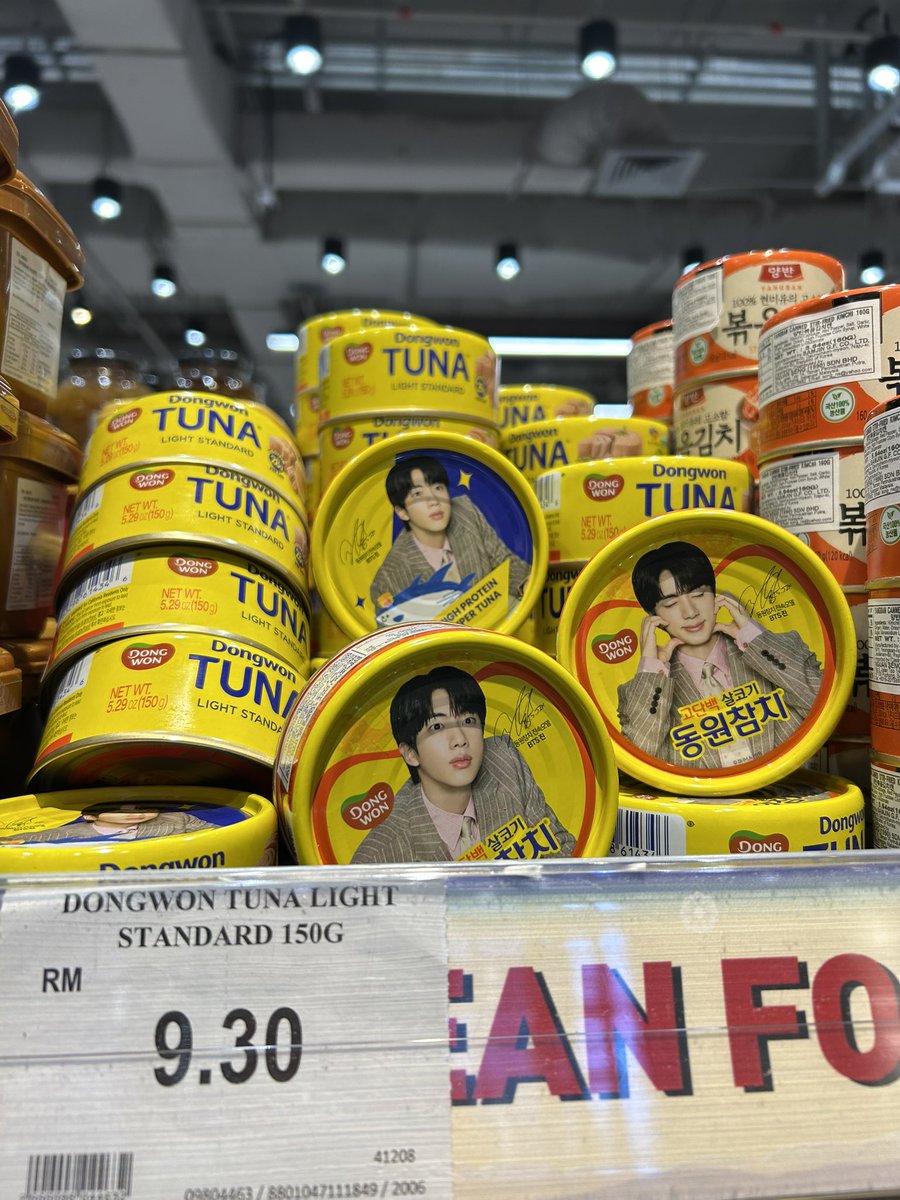 zzatyJ's tweet photo. Siapa nak Jin tuna, pergi la Aeon Cheras Selatan. Banyak gila stock hehe https://t.co/ElagVCVqmM