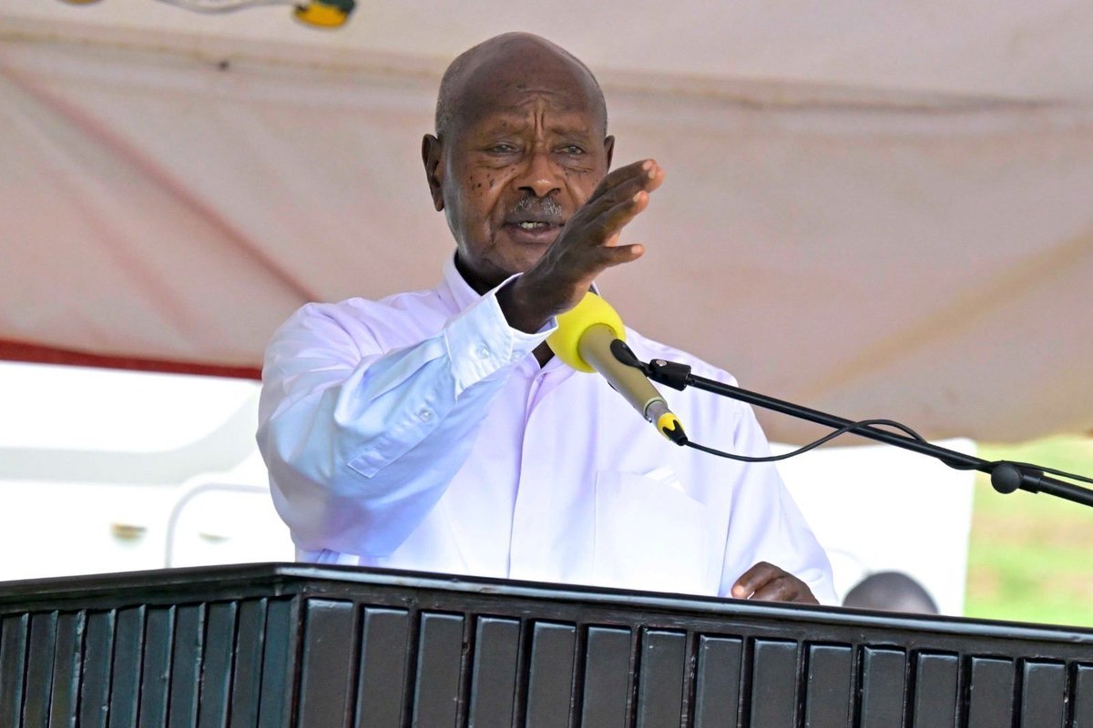 traders_uganda's tweet photo. “From the beginning, the NRM has been committed to empowering the private sector and our economy has shown remarkable growth despite corruption and various obstacles.”-President Yoweri Museveni 
#WhyUgDecidedM7 https://t.co/nN2n7zPtZX