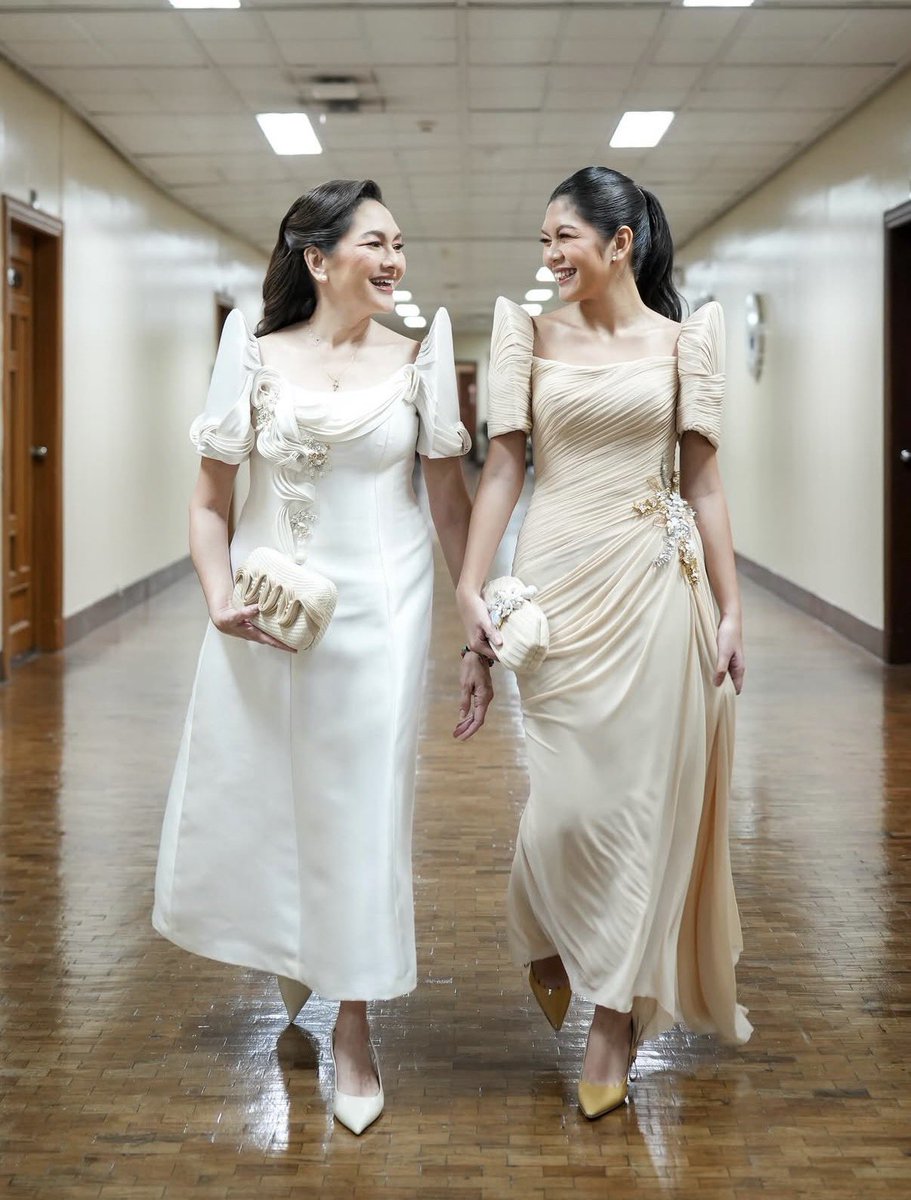 eiyend_stark's tweet photo. Mother and daughter on SONA today.

Parehong maganda! 

#RisaHontiveros #SONA2026 

Photo courtesy of @risahontiveros on FB and IG. https://t.co/MXm1uCnjyx
