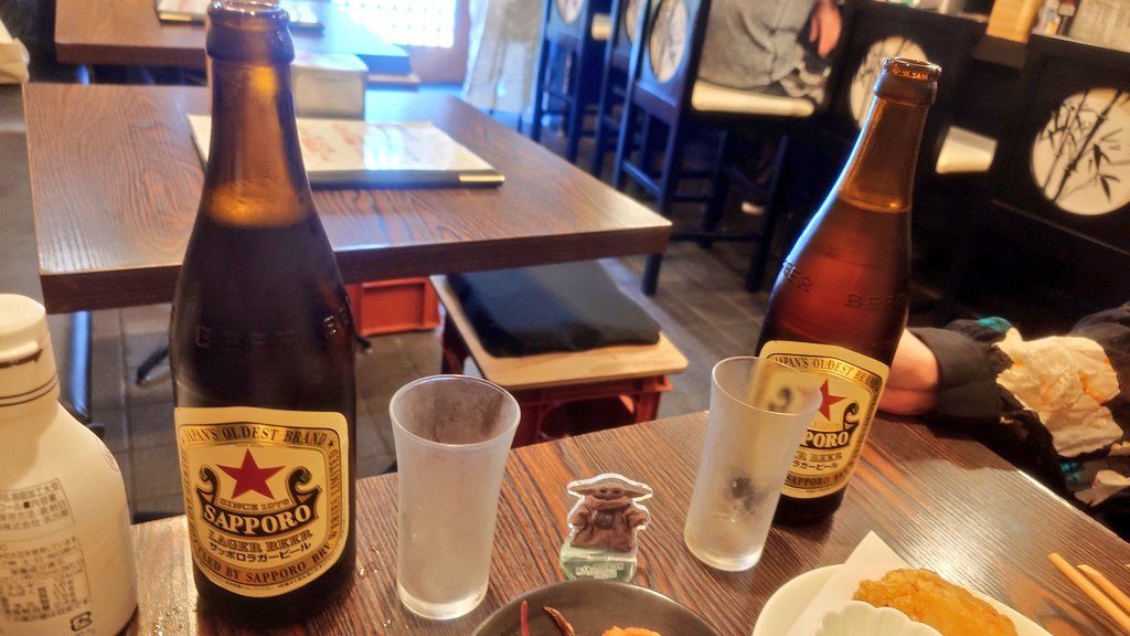 89miyou's tweet photo. 日曜日は！さかなさんと昼飲み🍻良きお店開拓（笑）出来た！赤星︎🌟そして！グレの為にさかなさんがめっちゃ可愛いお花くれたのでした😂リンゴもついてるお花🍎🌸めっちゃ嬉しすぎたのでした！ありがとぉ꒰∩´͈ ᵕ `͈∩꒱ﾈｯ https://t.co/WOy9LgO8od