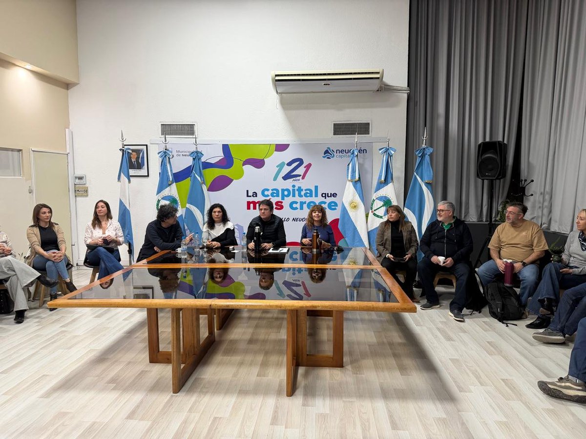 MarianoGaidoOk's tweet photo. En equipo empezando una nueva semana. Desde las 7am en reunión de Gabinete coordinamos  acciones y novedades para la capital que más crece https://t.co/WxfS9sNZxE