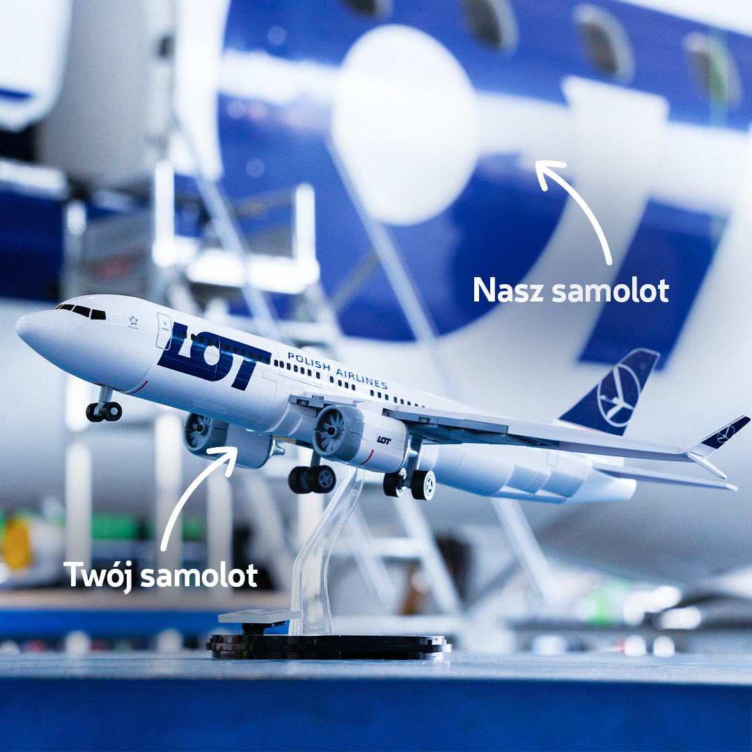 LOTPLAirlines's tweet photo. Nowość na pokładzie!🧩

Nowy model samolotu Boeing 737, stworzony we współpracy COBI x #PLLLOT, już dostępny.✈️
 
325 elementów, wiernie odwzorowane detale i podstawka ekspozycyjna sprawiają, że to obowiązkowa pozycja dla każdego fana lotnictwa.💙

Znajdziesz go w katalogu Sky Bar oraz w SHOP&MORE: https://t.co/2caGbbyZPL

#flyLOT