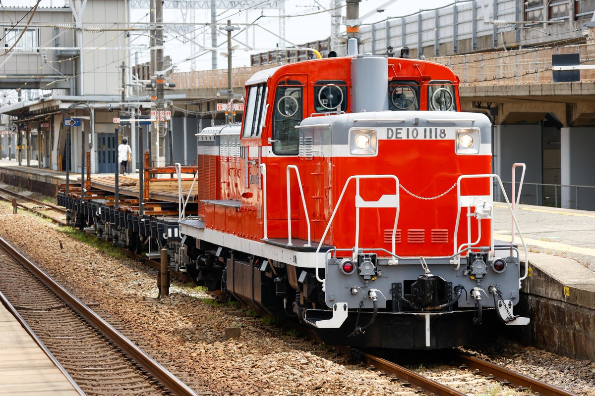 Qi54dtLEJv64923's tweet photo. 2026/7/27
工9361レ   厄神工臨
DE10 1118[梅]+チキ2B
こっちはゲリラ豪雨nothing https://t.co/zKdmEOmXWc