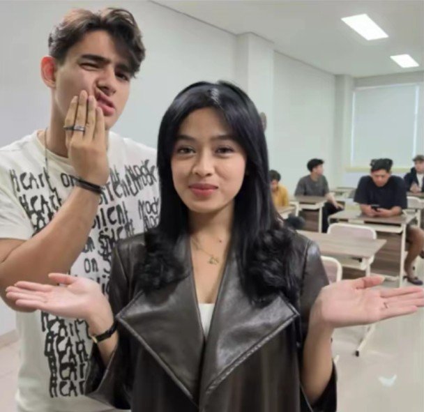naorieyi's tweet photo. MAKASIH UDAH PACARAN HARQEEL MAKASIH UDAH PACARAN JENDJFNKJENDJF SOOO CUTEEEE MA LOVEEE🥹🤍 https://t.co/a8gayqudcu