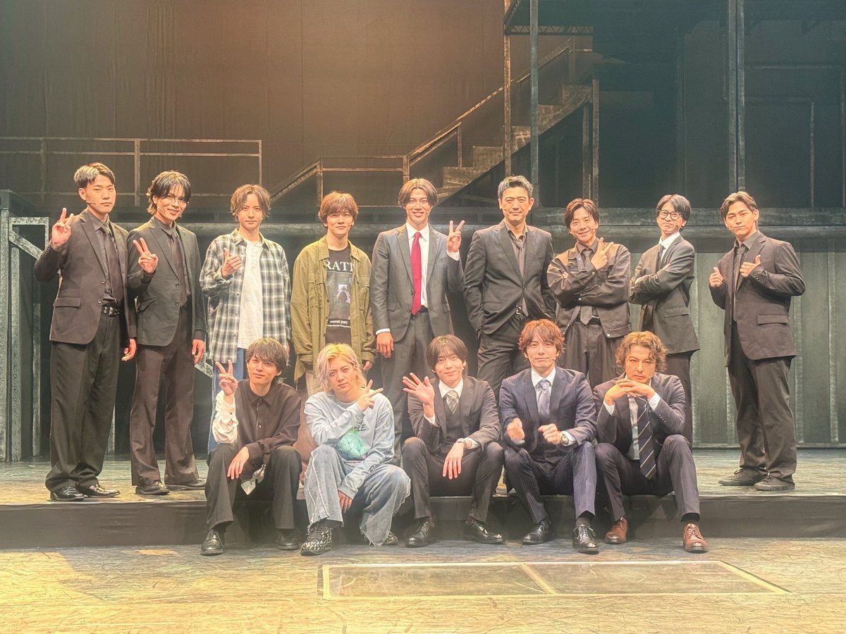 some_toshi's tweet photo. 舞台gift千秋楽✨
無事に終わりました☆
ご来場下さったみなさん、
配信でご視聴下さったみなさん、
今日まで支えて下さったみなさん、
誠にありがとうございました😊

みんなに会えた事がギフト🎁

#舞台gift 
#舞台ギフト https://t.co/1YlZ62FJ03