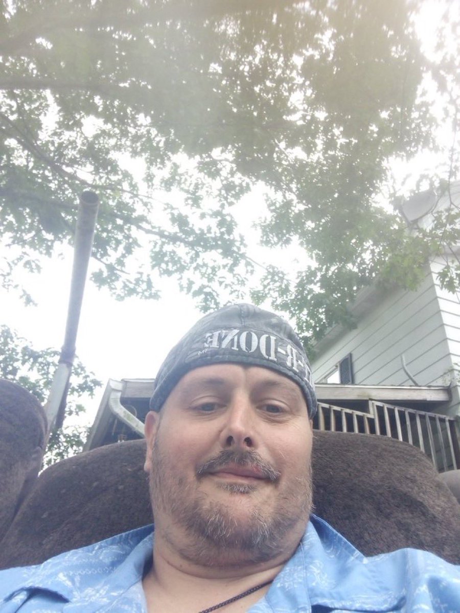 PhoenixwingzZ_'s tweet photo. Outside watching movies  no more drama https://t.co/NTT5yEh2n3