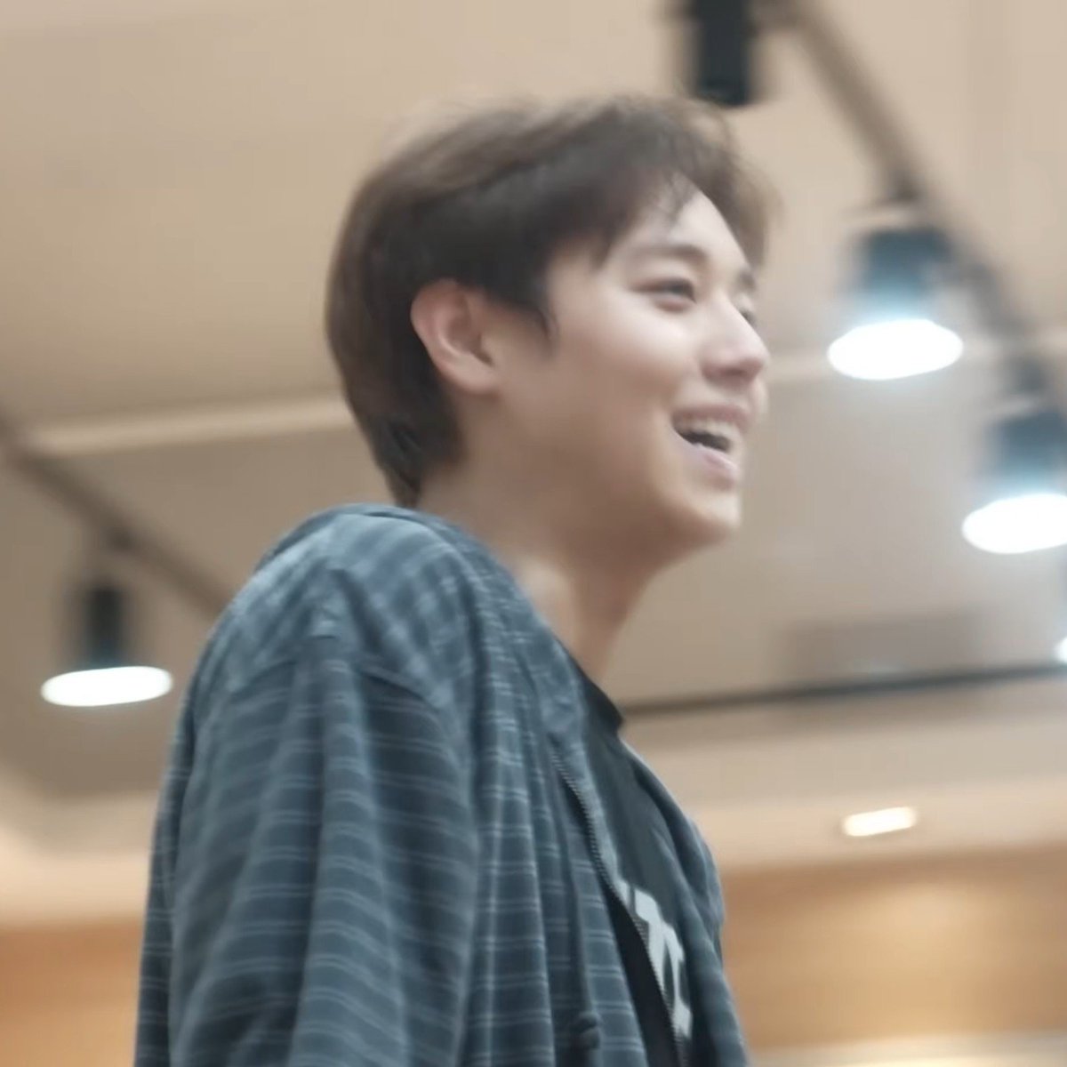 529season's tweet photo. 입덕 https://t.co/QHeK3oULAy