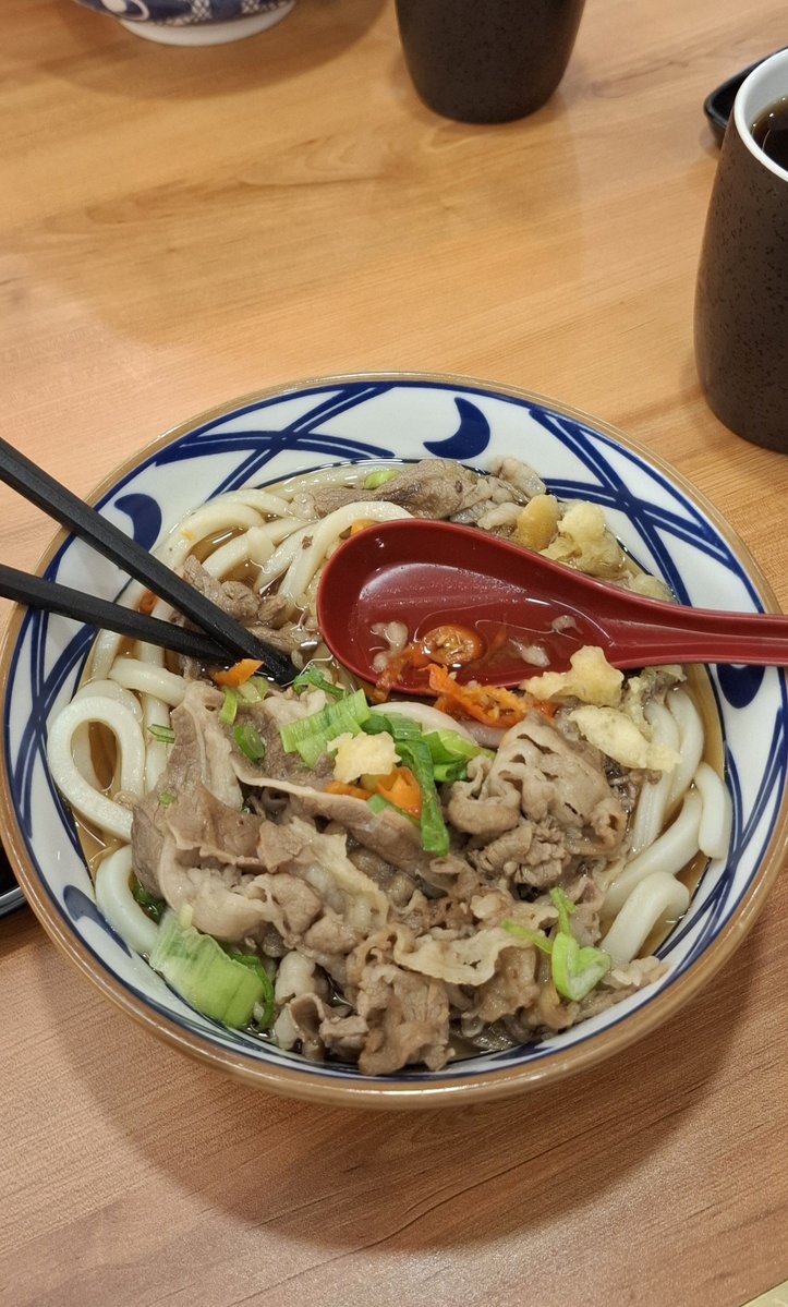 neverlilie's tweet photo. makan boy https://t.co/ogkufIOldH