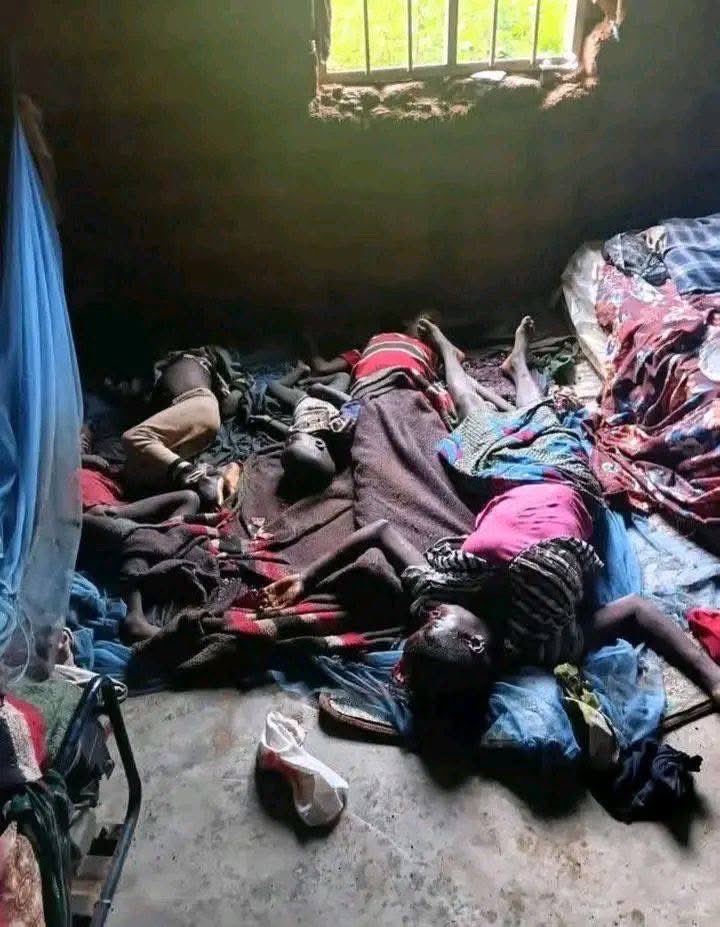 ZariyiYusufu's tweet photo. 🇳🇬NIGERIA 

⚠️Fulani Islamist militia attacked Naridon village in Kamuru in Southern Kaduna, killing 30 Christians.
The attack happened at about 1:00am on the 27th of July, 2026.
Images suggest a high casualty of women and children.
@SonjaDahlmans @General_Oluchi @YarKafanchan @georgegalloway @gghamari @TRobinsonNewEra @DeleFarotimi @NewsCentralTV @FoxNews @RepRileyMoore @ruffydfire @ChristianEmerg1
