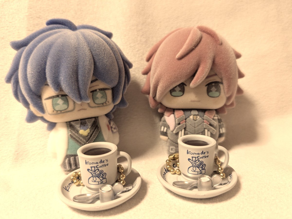 _18_new_'s tweet photo. コメダのお菓子についてた🫶メロンソーダ欲しかったけどコーヒー2つも良きだね💙❤️召し上がれ🤣 https://t.co/qprKbGr6os