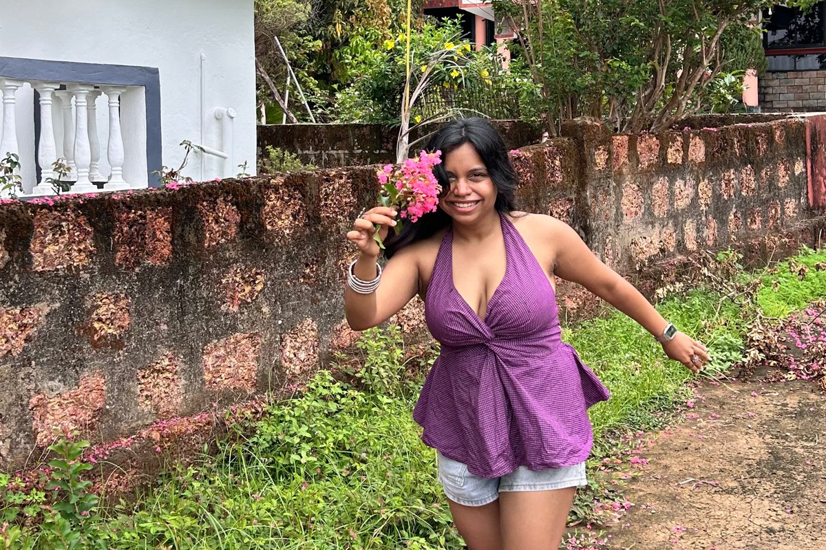 srushtisi's tweet photo. blr twitter, do your thing.

looking for a 3bhk around indiranagar/domlur/ nearby + a 3rd flatmate.
 
65k - 75k rent bracket. 
well lit, green, spacious. 

if your lead converts, you'll be invited to a banger housewarming. send ittttt. plis🪩 https://t.co/FJ59j7ZNsg