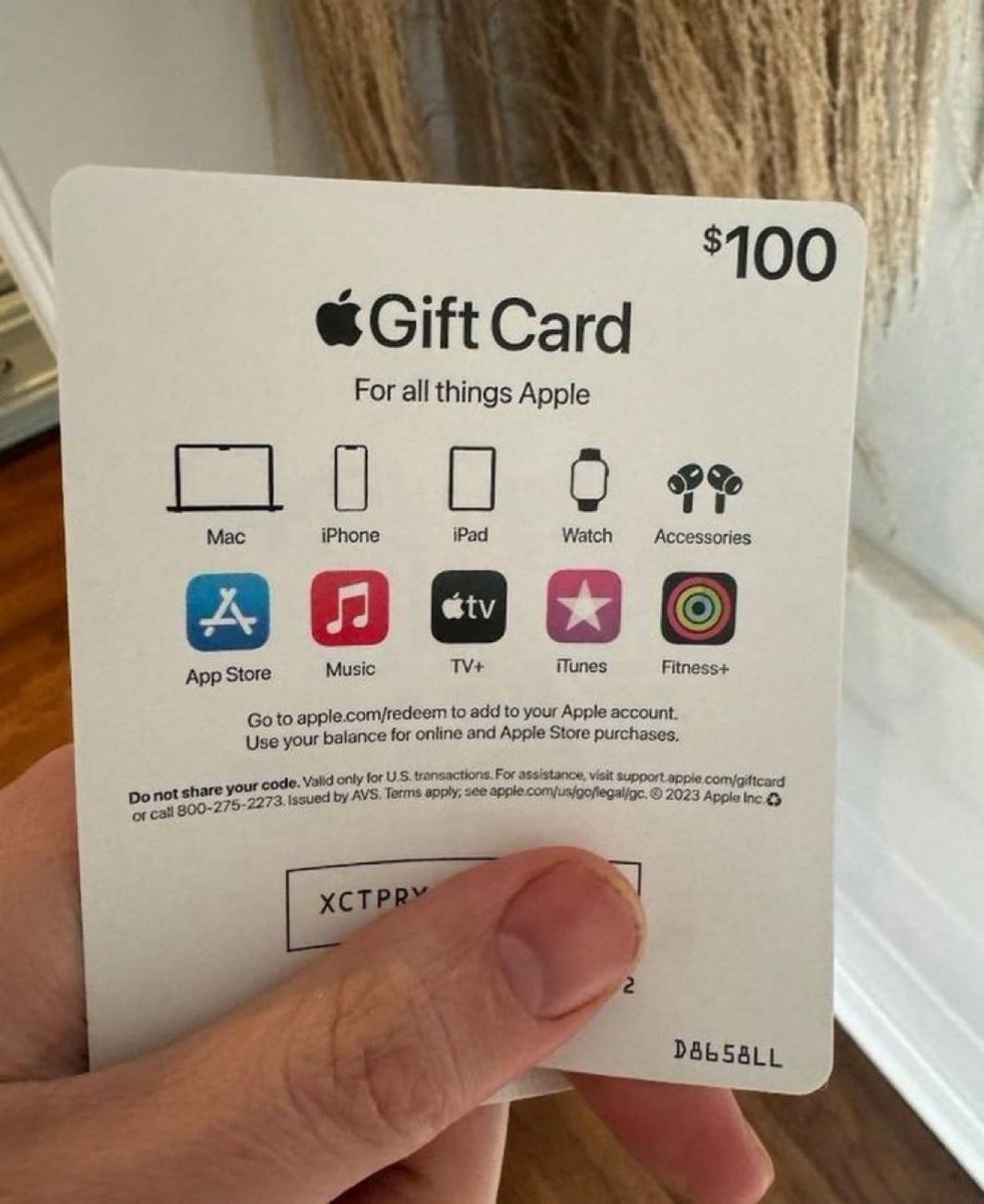 PhoenixwingzZ_'s tweet photo. I got $100 apple card what can I get! https://t.co/101bqDQA6n