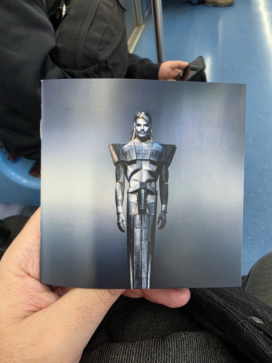 BruDiMaio's tweet photo. Esse álbum é meio que o Mayhem masculino, gente. Quem ouvir vai entender. 
https://t.co/ROA8o5pnhf https://t.co/EfbHVEecVQ