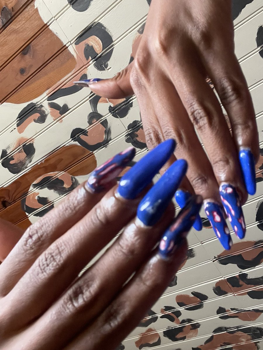 prettybitxh45's tweet photo. J’ai fait tout mes ongles mes bébé venez les rembourser #depouille #ATM #soumis #domina https://t.co/S3WqAMM2cP