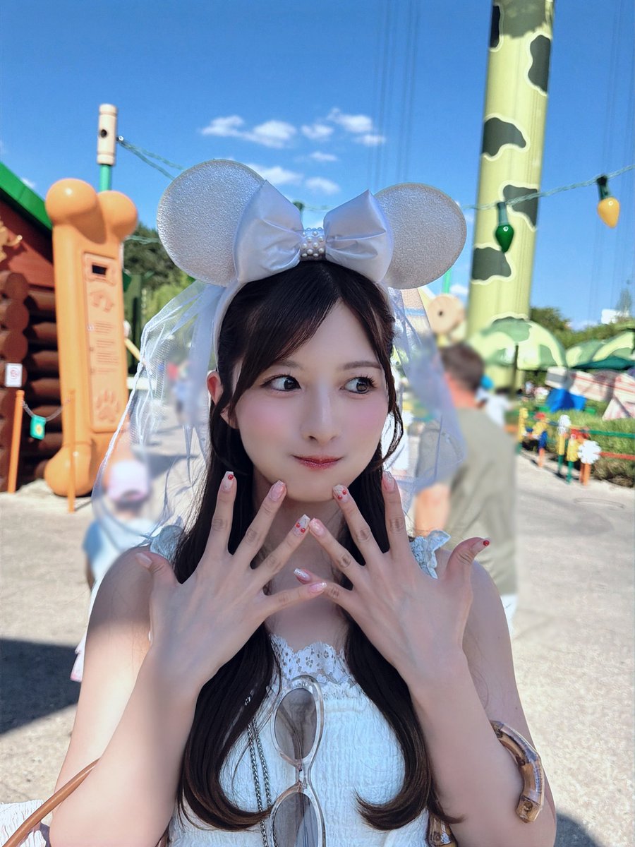 kawaguchi_natsu's tweet photo. Disneyland Paris✨ https://t.co/Jepy0ZXNW8
