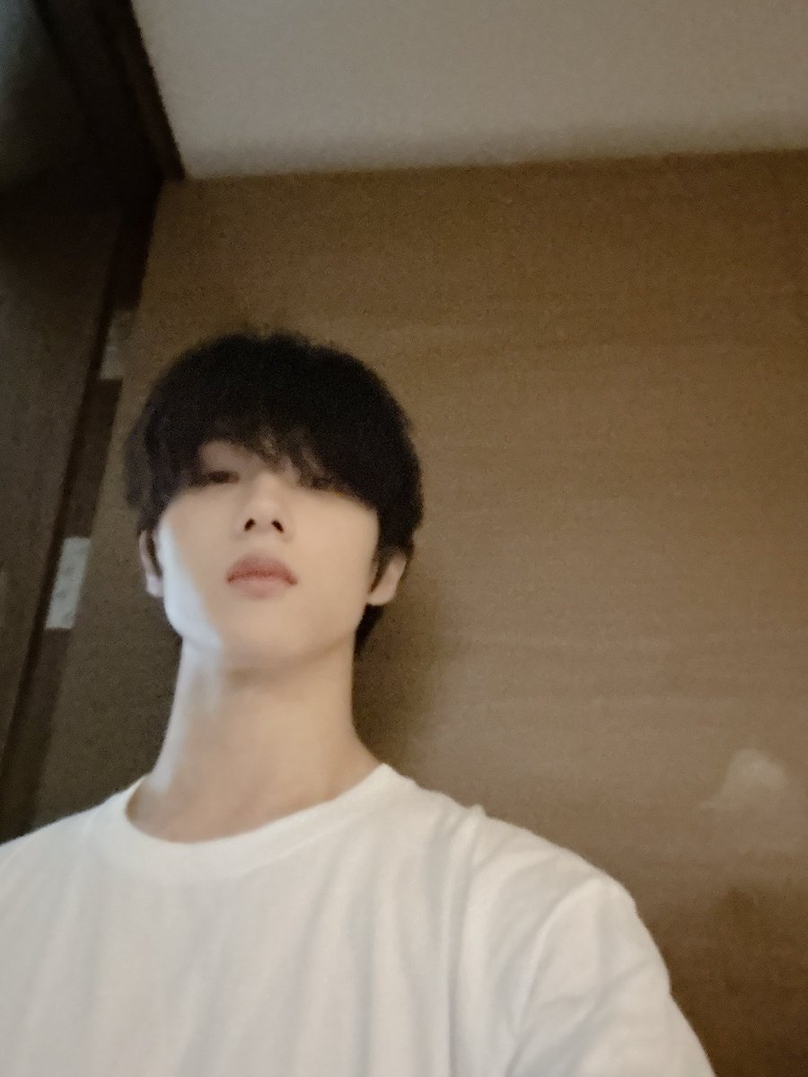 atcelestial's tweet photo. ERGH BAGUS FOTONYA https://t.co/ukrqbg6lWV