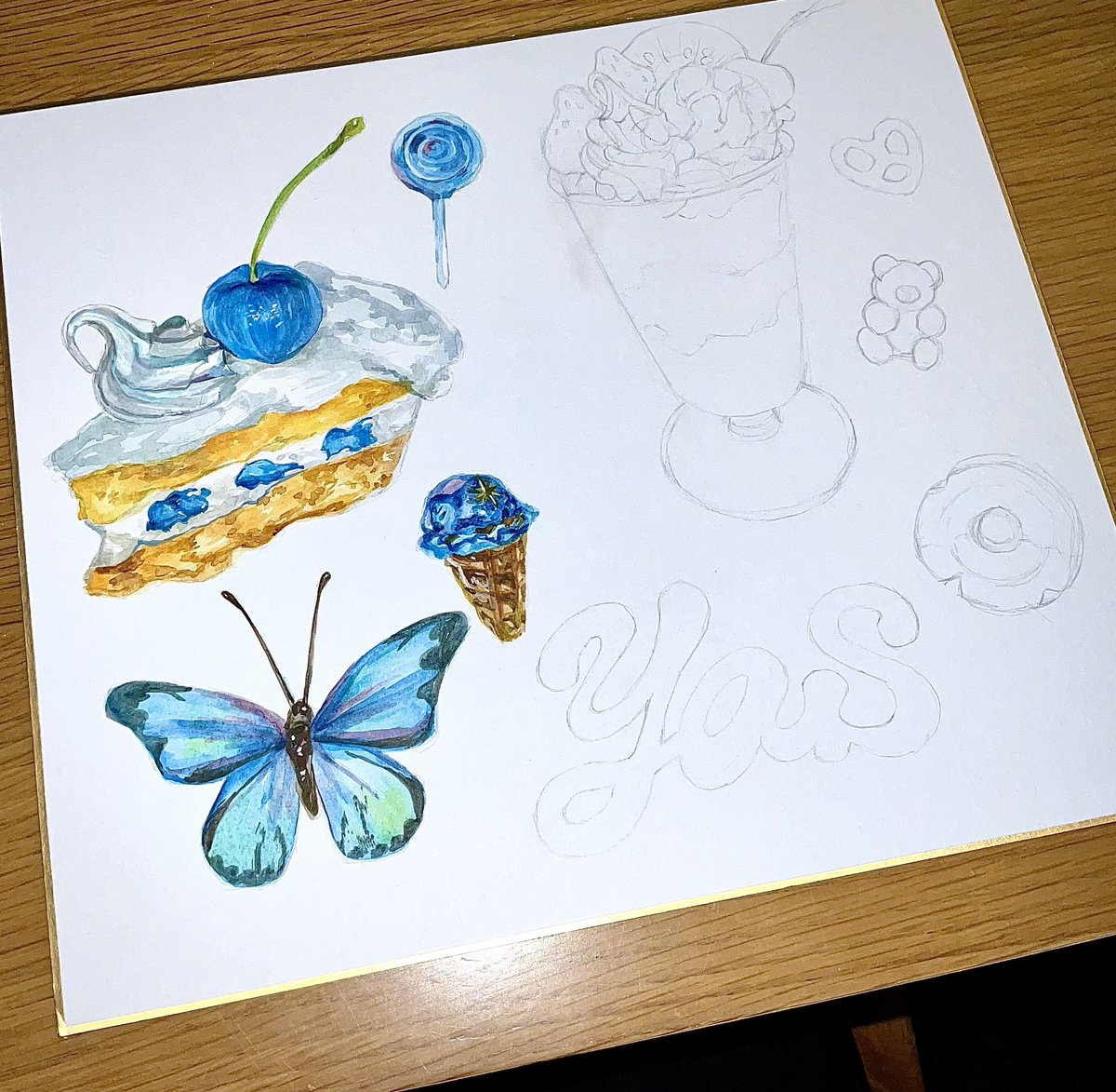 0_skyblue's tweet photo. 次のイベントに向けて色紙描いてる！
透明水彩絵の具🎨 https://t.co/6R4h7ZqCp1
