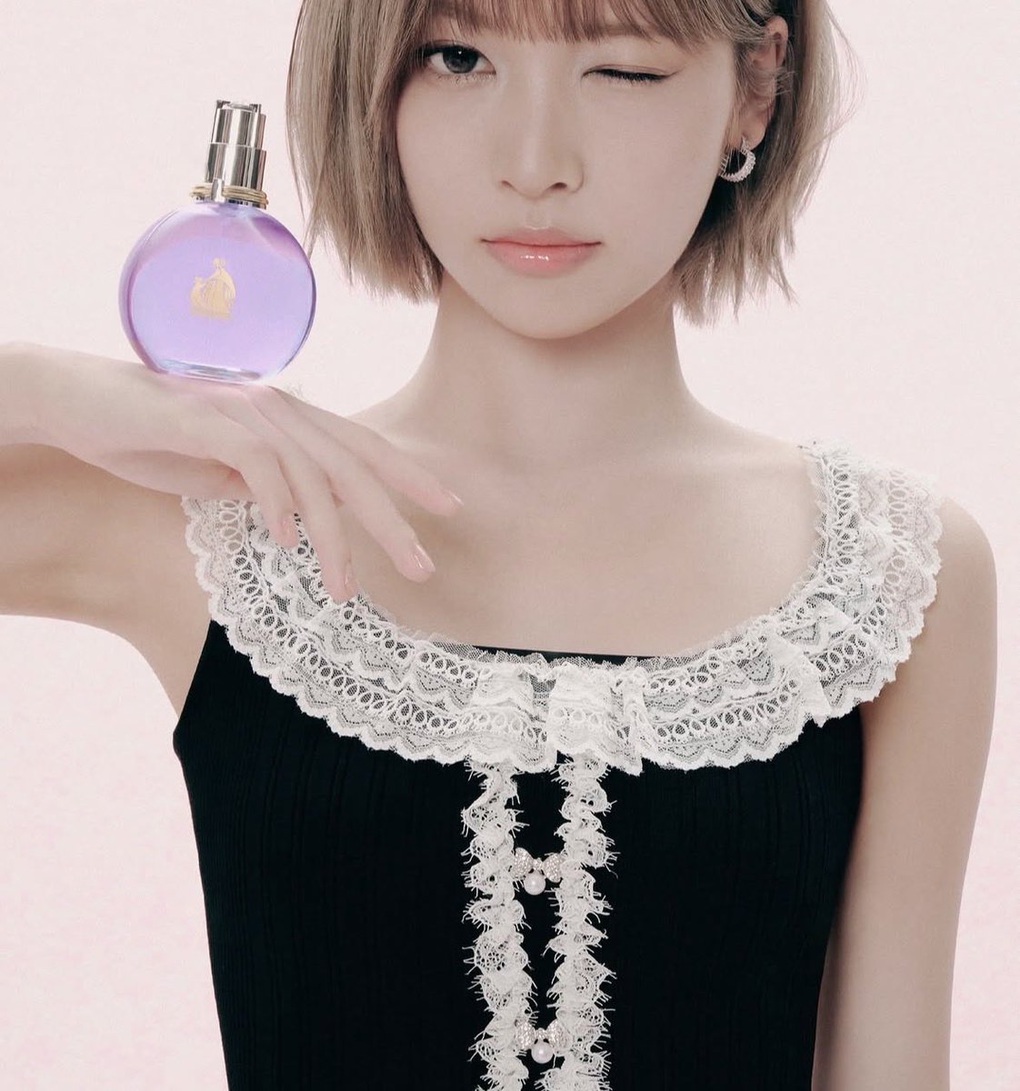 luv_res2's tweet photo. この香水この間買ったばっかでベストタイミングすぎる！ https://t.co/ebweGZfYCG