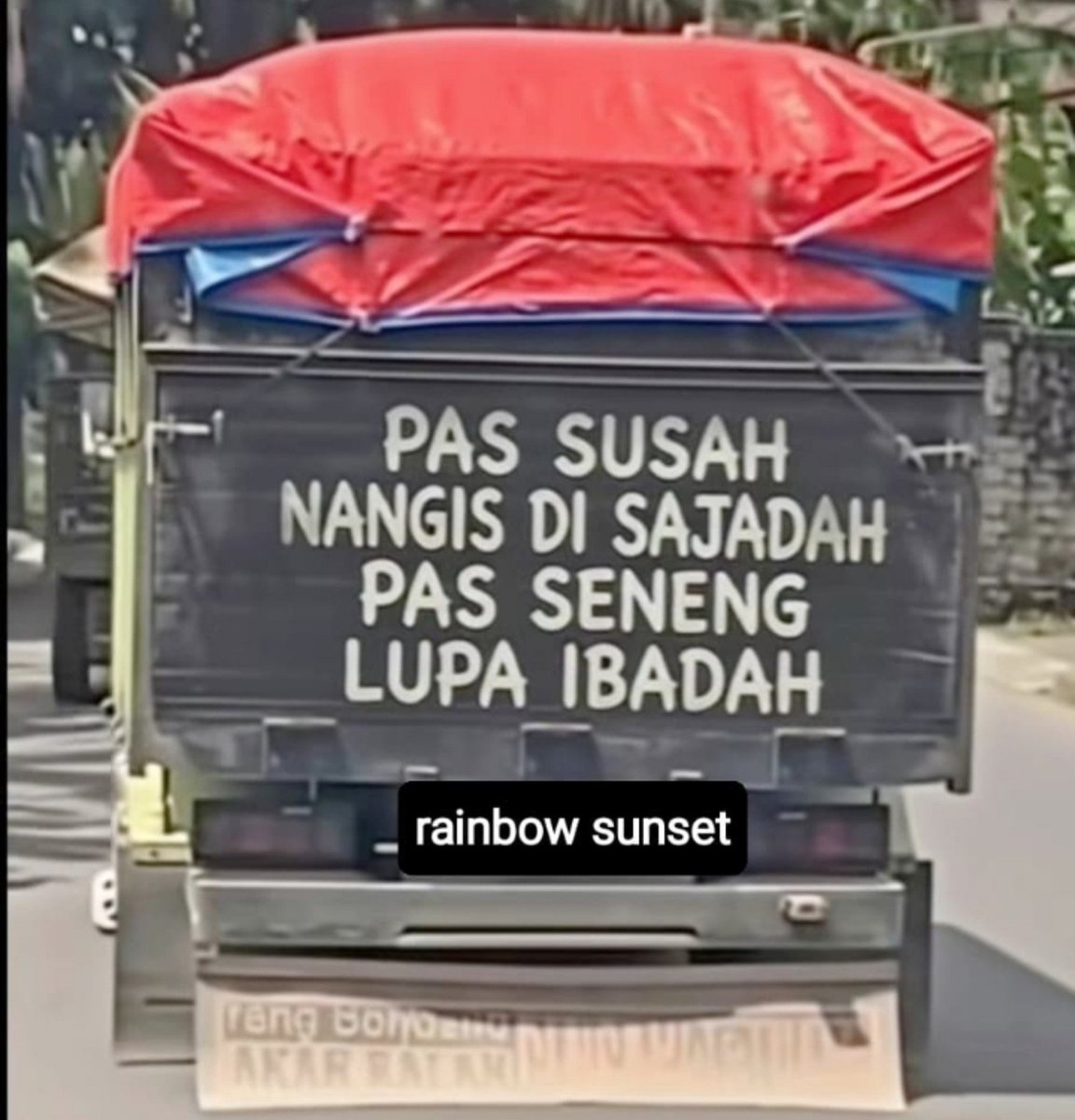 txtdrjkt's tweet photo. demmm... https://t.co/am7zF8hDTk