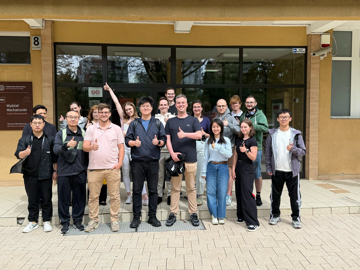 SCILab_NJUST's tweet photo. Strengthening Sino-Polish collaboration! 🇨🇳🇵🇱
Our #SCILab team visited @WUT_edu and met with Profs. M. Kujawińska & M. Trusiak. We advanced joint research on QPI & ODT, held seminars, and visited SMARTTECH3D.
Looking forward to more joint breakthroughs! 🤝🚀
#optics #NJUST #WUT https://t.co/9KUofjtMYt