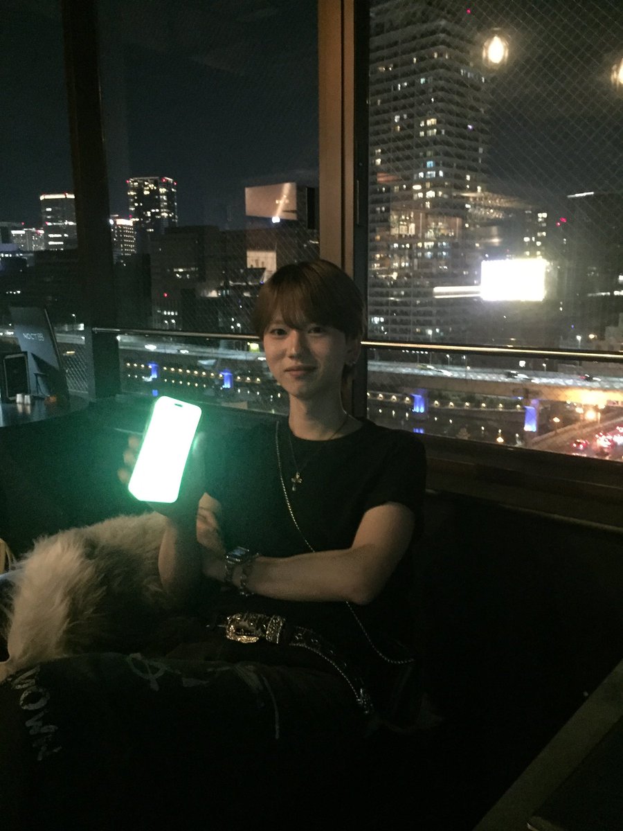 gh_ty2's tweet photo. いきってるわら https://t.co/Idv300Ti1P