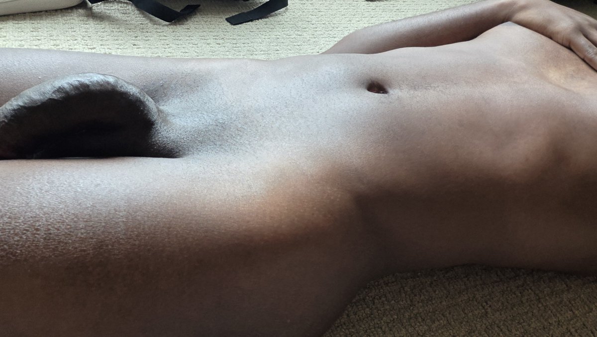 Rex_legs's tweet photo. Woke up like this 🤎 #nsfwtwtًً #black #dlnola https://t.co/YdUJQMQ0bp