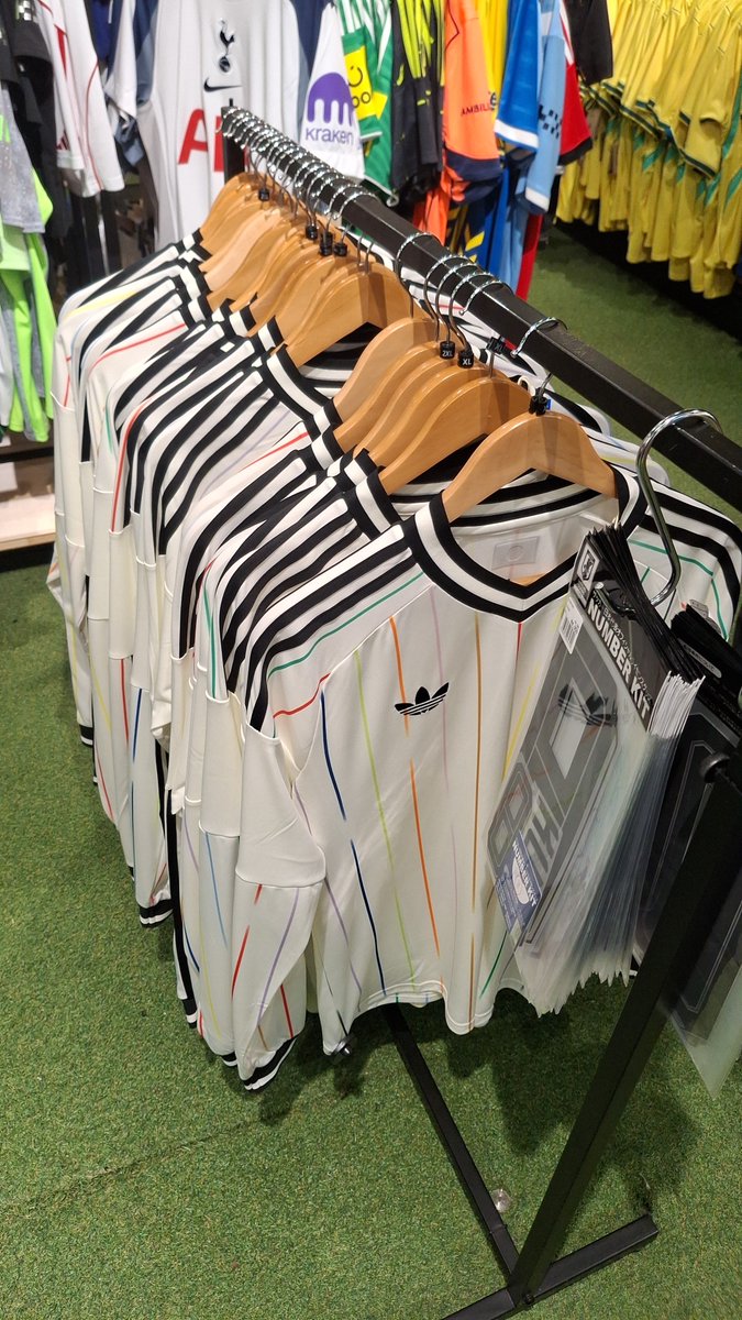 Jerseyforum's tweet photo. Barang langka... https://t.co/Flx46rRkLY