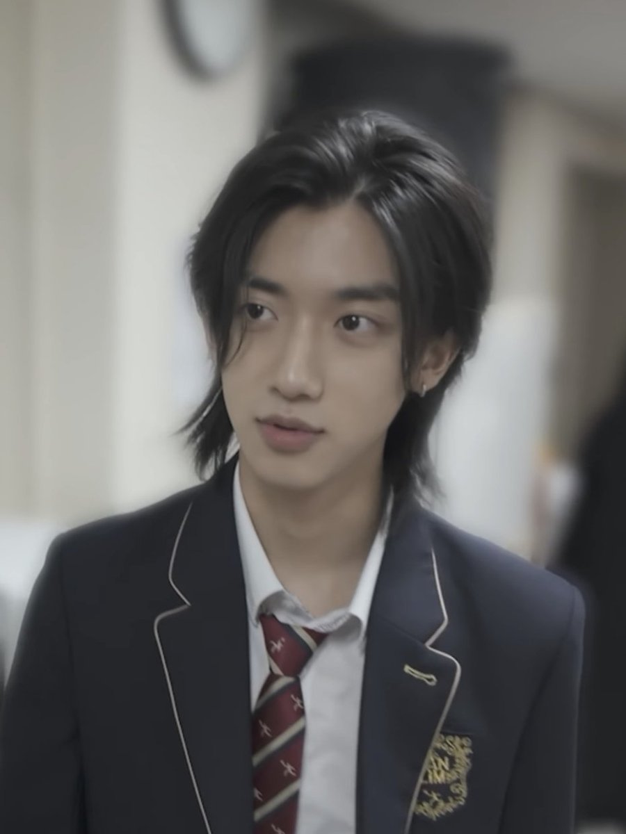 lekkermiloo's tweet photo. menolak lupa dunia pernah gonjang ganjing gegara woojin predebut as hanlim student black hair ini rilis ke publik 😔☝🏻 https://t.co/rZJuUZijEF