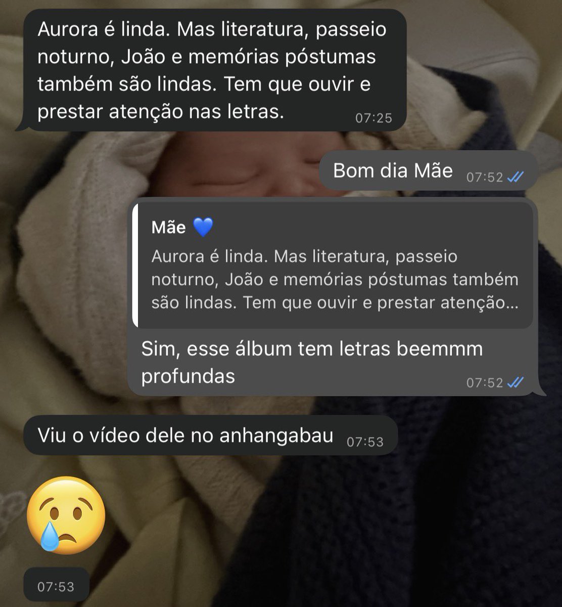 laumtj's tweet photo. BOM DIAAAAAAAA @jaoromania minha mãe amou seu álbum https://t.co/odTQTChaXR