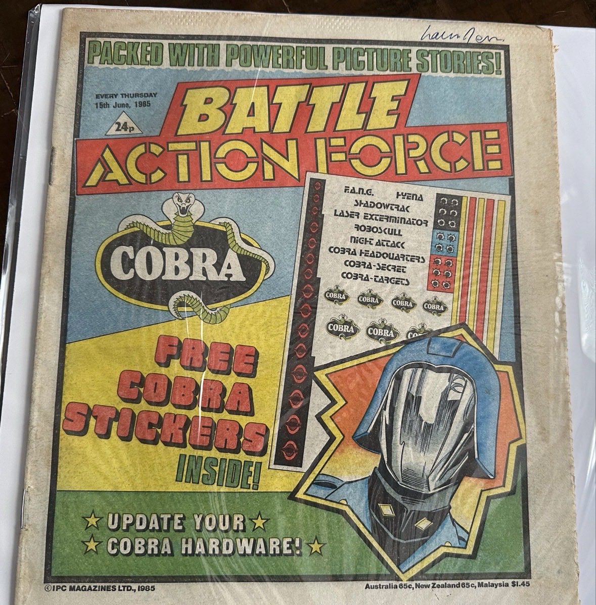 GIJoeRepairShop's tweet photo. This is my best find from #JoeFest 2026. This issue of Battle #ActionForce just doesn't show up on eBay.
My Laser Exterminator has some of these decals from this transitional period.
#GIJoe #YoJoe #ARAH #80s #80sToys #ActionFigures #Collectibles #GIJoeCollector #GIJoePhotography #JoeNation #ToyPhotography #VintageToys