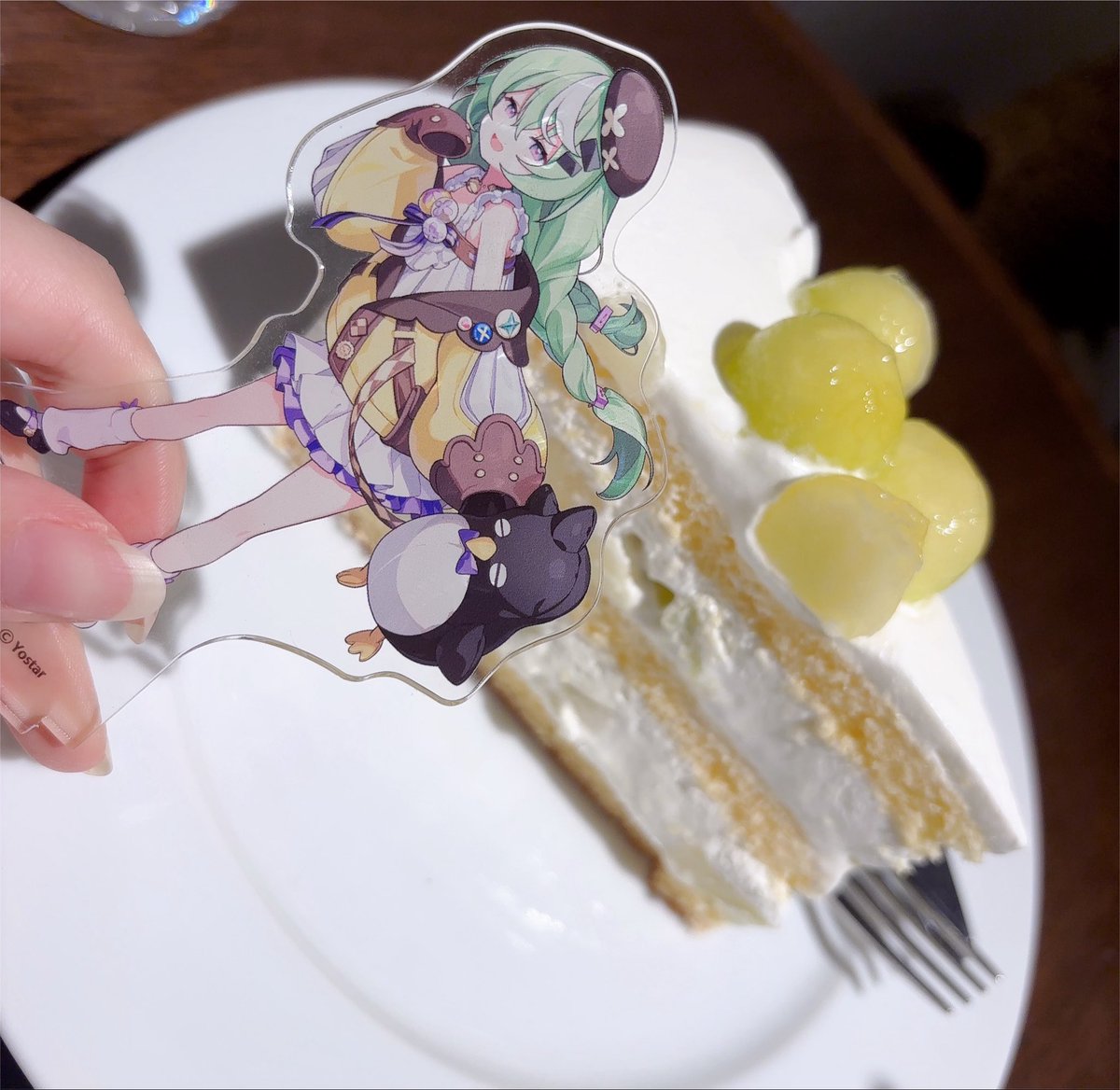 eha_moe_'s tweet photo. 7月27日！ナズナの日！！！！ですね！！！
勝手にお祝いの日とさせていただき、美味しいケーキを食べました！！😋🎂

おいしーーーーーーーーーーーー！！

 #ステラソラ https://t.co/dGHSr8SNHd