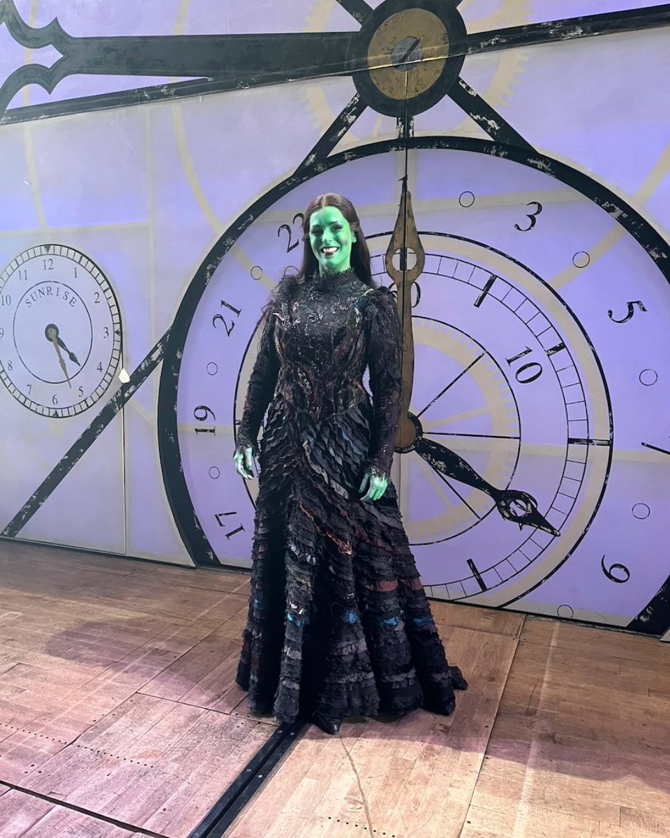 WickedUK's tweet photo. Did that really just happen? ✨ 

We're thrillified for @EllieAnnLowe who made her debut as Elphaba over the weekend! 💚🧹 https://t.co/kG4rWNYPfg