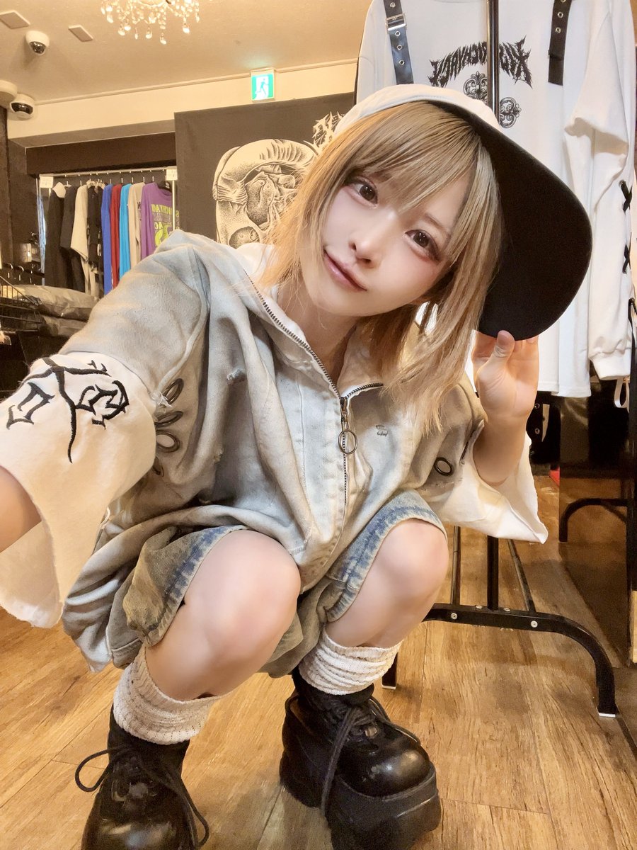 komorebiyori_09's tweet photo. ←1歳の私　　　　　　　　　40歳の私→ https://t.co/6m300xL9RP