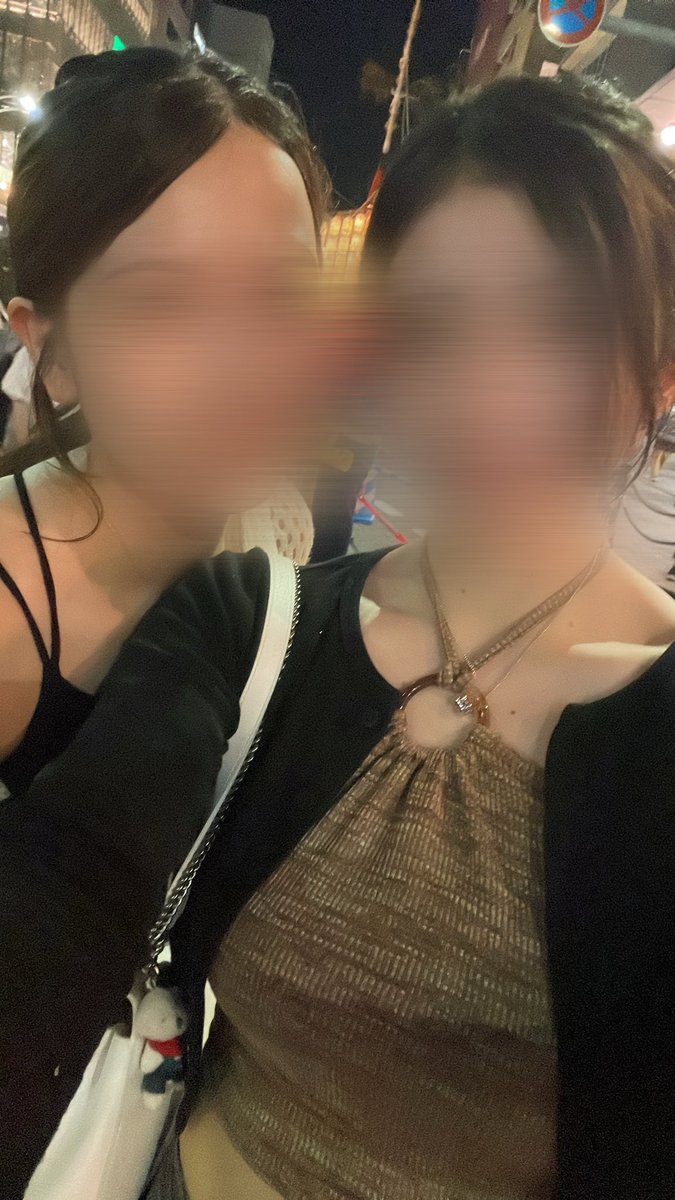 ask_loi's tweet photo. 彼女の投稿から画像を拝借（モザイクつける作業が苦手）しました
2年連続でふたりで祇園祭りにいけて幸せだった
毎度言ってるような気がするけど暑いから祭りは嫌いだけど彼女がかわいいので楽しかった👶🏻❤️ https://t.co/L5gOoeaYNJ