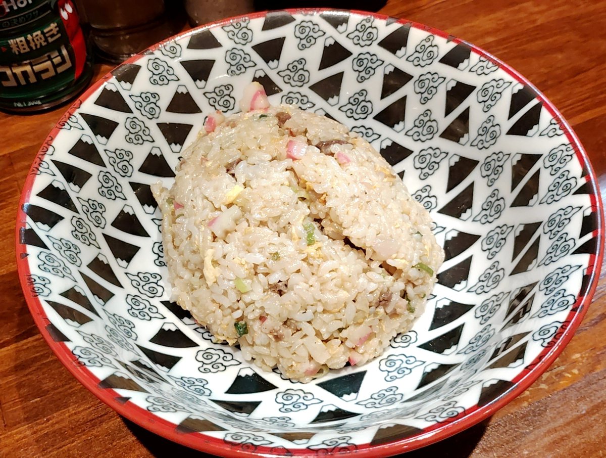 kmtshh's tweet photo. いんなみ家
野菜炒めラーメン中盛 ネギもやしTP🥚🙏
ミニチャーハン
美味しくあっさりスルスルといただきましたが、お腹いっぱい。ごちそうさまでした! https://t.co/RSILtv9CZE