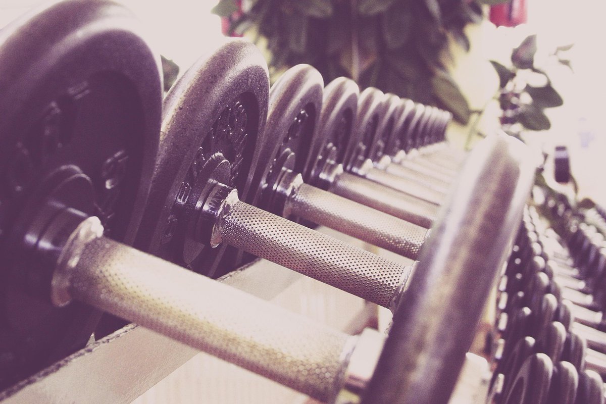 account_smith_1's tweet photo. Weekly gym check: inspect cables, wipe pads, and log any squeaks. Small fixes today prevent big downtime tomorrow. #GymMaintenance #FacilityOps https://t.co/Wj4O9yZpAN