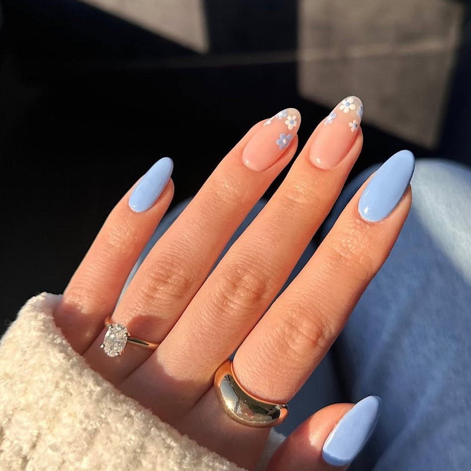MissPaige30's tweet photo. Who's paying for my nails today 💅 

#paypig https://t.co/K89woDlAQ5