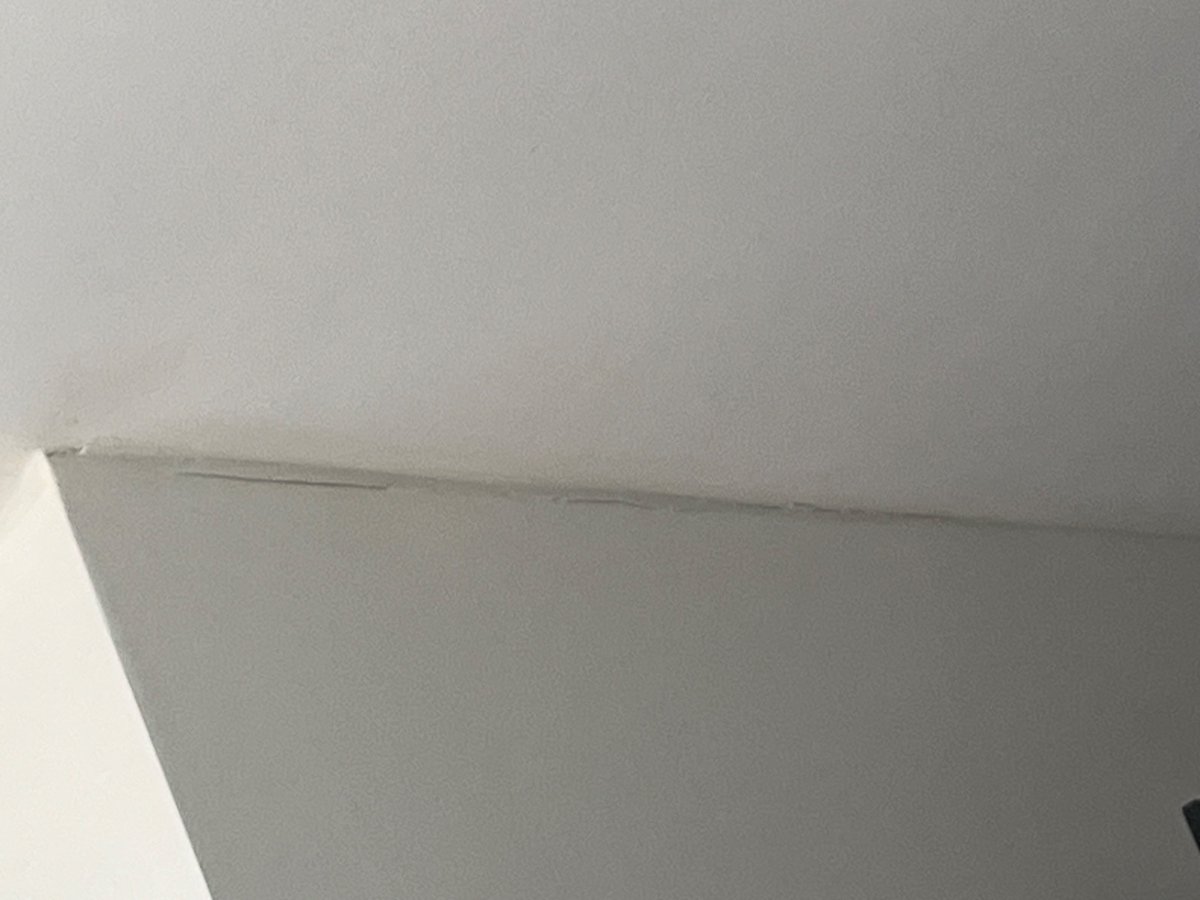 choc713's tweet photo. @nypost U won’t help the poor but u promote hate my ceiling cracking under won’t investigate the Private owners who are crooked allowing Black tenants to suffer walls ceiling cracking they got paid $600 Million $1.9 Million #Pact #Rad BAD https://t.co/ztbnxV15xW