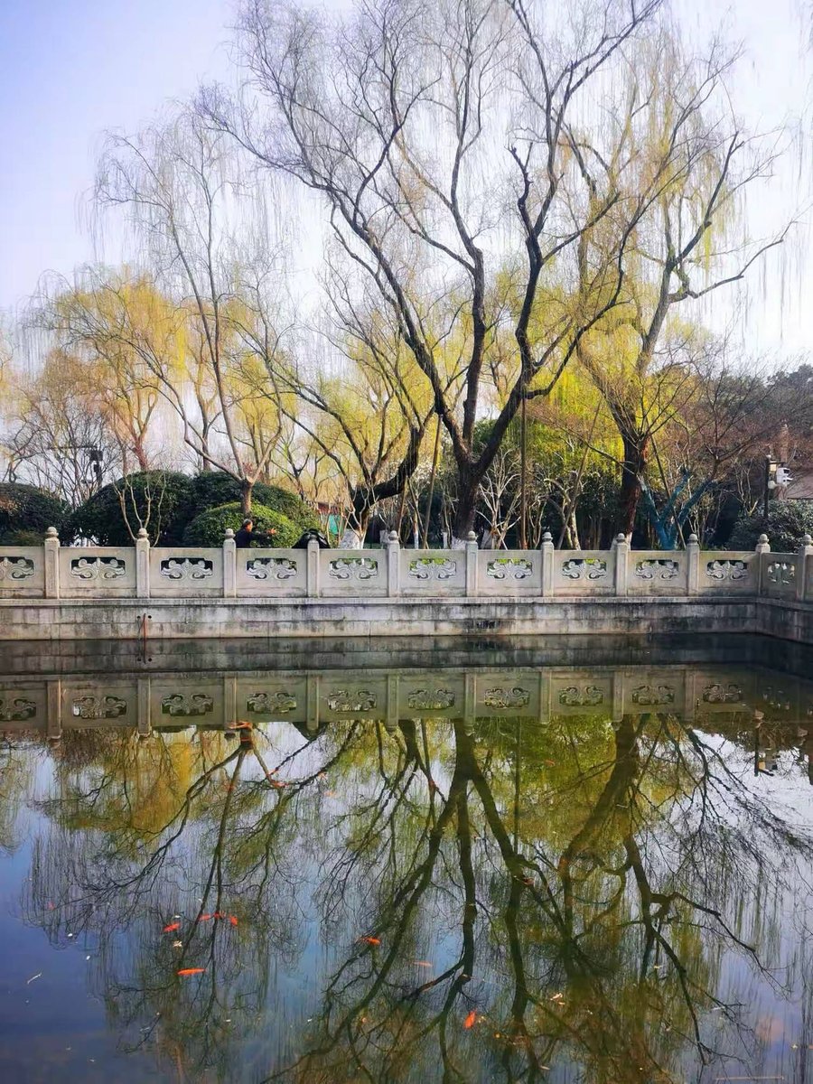 isub999's tweet photo. Come join our campus photography club this Friday at the Art Building! We’ll explore hidden spots, take great shots, and share tips—all beginners are welcome! https://t.co/vsOcreWETL