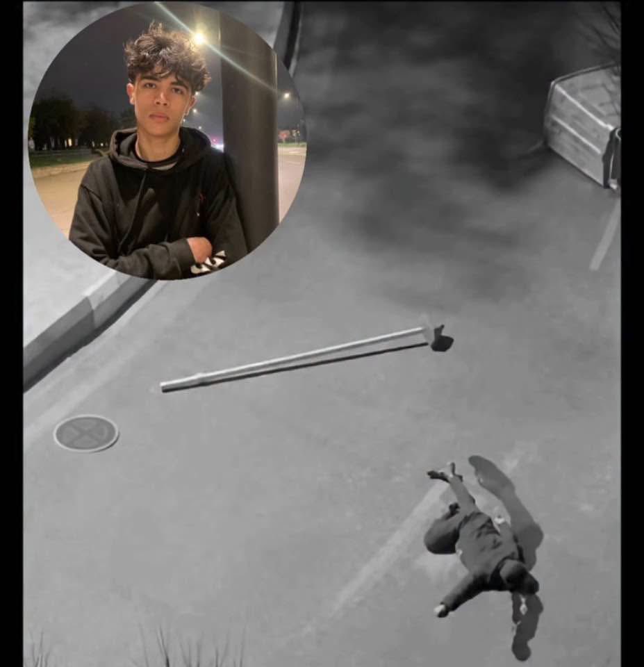 Monessezavar's tweet photo. فقط ۱۴ سال سن داشت
فقط ۱۴ سال سن داشت
فقط ۱۴ سال سن داشت
فقط ۱۴ سال سن داشت
فقط ۱۴ سال سن داشت
فقط ۱۴ سال سن داشت
فقط ۱۴ سال سن داشت
فقط ۱۴ سال سن داشت
فقط ۱۴ سال سن داشت
فقط ۱۴ سال سن داشت
فقط ۱۴ سال سن داشت
فقط ۱۴ سال سن داشت
😭😭😭😭😭💔💔
#علی_احمدی 

#مرگ_بر_جمهوری_اسلامی https://t.co/89VfJnKShy