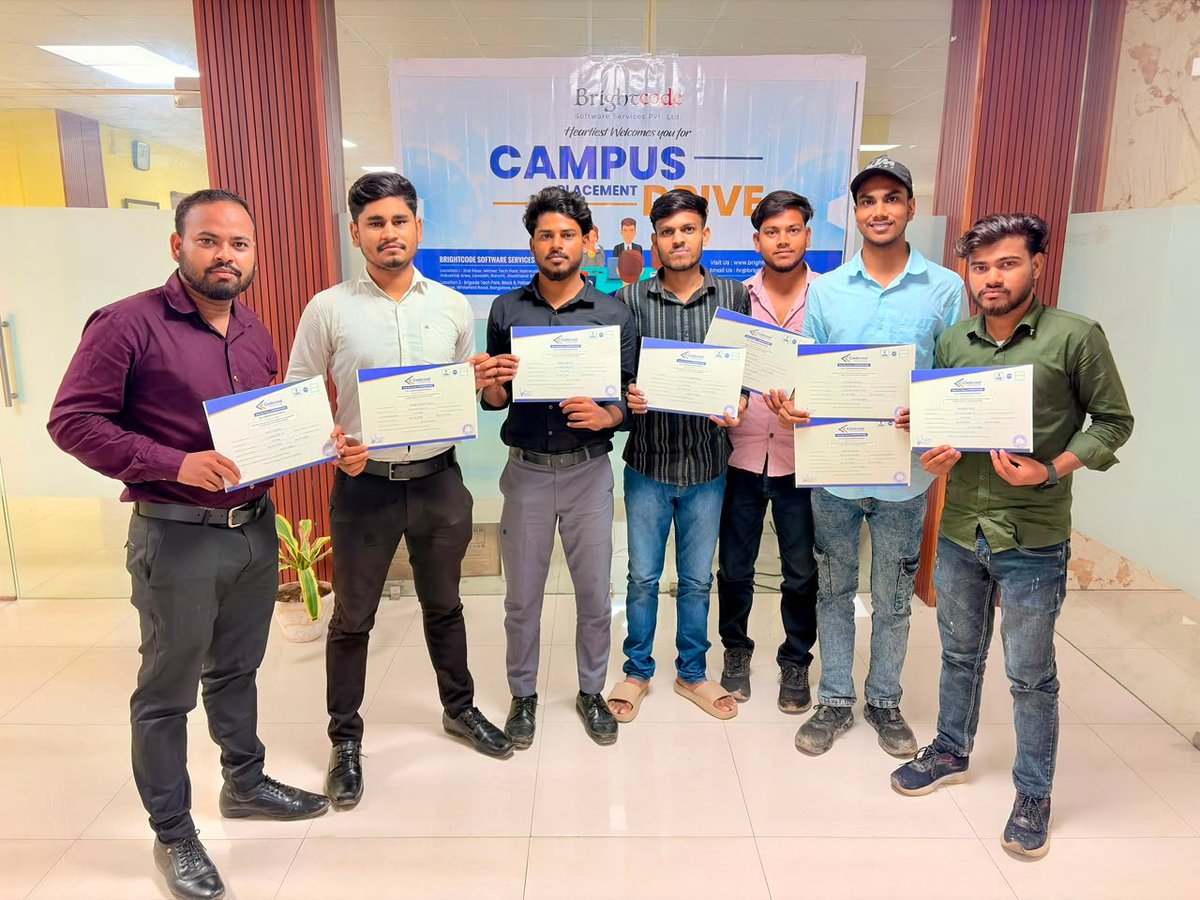 Codezealtech's tweet photo. Another successful Python batch completed! 🎓

Ready to start your coding journey? 🚀
Admissions Open Now.

#Python #Codezeal #Programming #Career https://t.co/nWlaJoGQo9