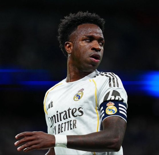 MadridXtra's tweet photo. 🚨 JUST IN: Real Madrid want to find an agreement over a NEW LONG-TERM deal for Vinicius Jr! @SkySports https://t.co/MUj0hY5sFy
