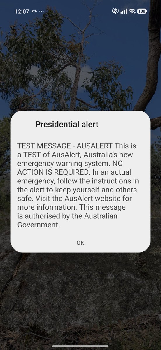 goosesx4's tweet photo. Got my "Presidential Alert" . It really makes you wonder who is running this country!?
#AusAlert https://t.co/u4YN9tCDnR