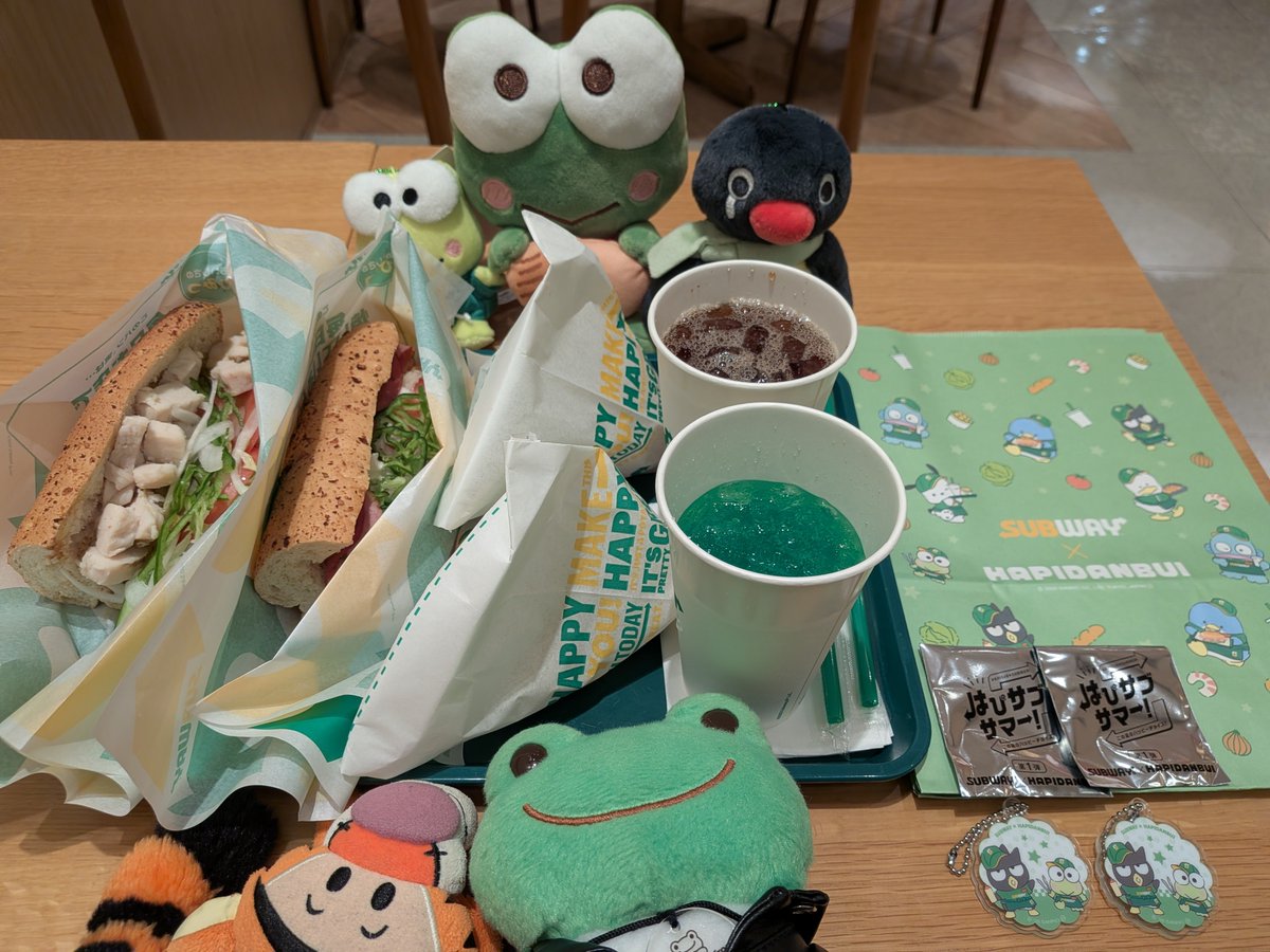 3tiggger3's tweet photo. 再販待ってた！
無事にけろっぴ出たので第一弾は終了かな
シークレット出なかったけど…泣
第二弾も楽しみー
#一日一ﾃｨｶﾞｰ
#かえるのピクルス
#サブウェイ
#はぴだんぶい
#けろっぴ https://t.co/wQaW0f8xEi