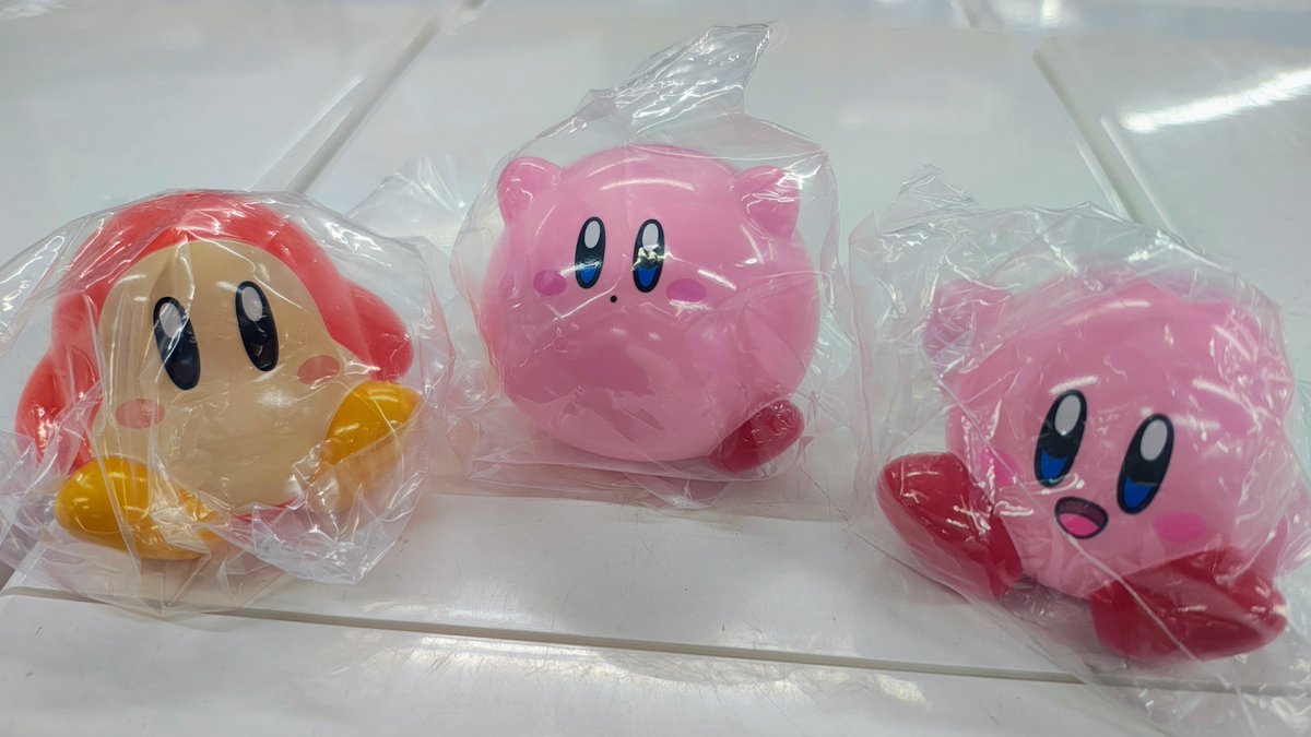_aoshi_blue4_'s tweet photo. カービィのミニ貯金箱💰
置くだけでも可愛��商品⭐͟͟͞͞= ͟͟͞͞=('〇'-  )ﾄﾞﾝｯ https://t.co/fTpP6gkbvw