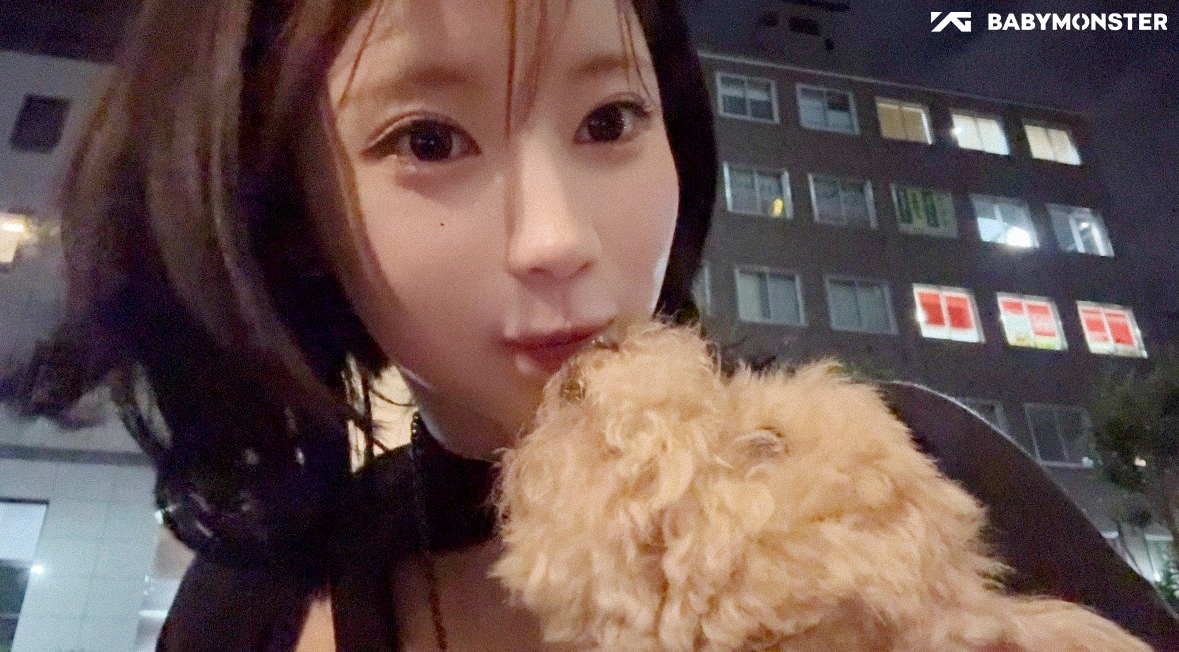 _BABYMONSTER_JP's tweet photo. [📮]#BABYMONSTER_LETTER

明日からはいよいよ福岡公演がスタート💃

#MONSTIEZ のみなさんへ、
メンバーからプレゼントが届きました🤳💕

みなさん楽しむ準備はできましたか？？💬

ツアー詳細はこちら
https://t.co/8cD2DL9a1u

#BABYMONSTER #베이비몬스터 #ベイビーモンスター #ASA #아사 #アサ #YG